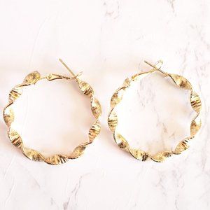 Belle Twisted Earrings